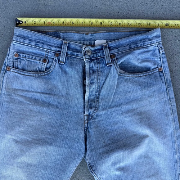 Levi's Vintage 501 Original Button Fly Light Wash Blue Denim Jeans Men 31x30 - Picture 7 of 15